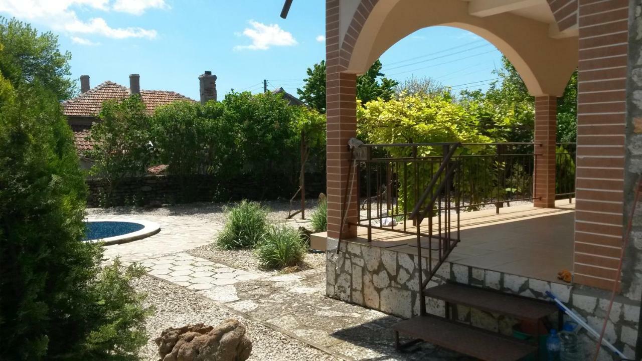 Sunny Villa Bŭlgarevo エクステリア 写真